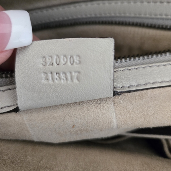 Gucci Tan and Brown Patterned Tote Bag - Picture 4 of 16